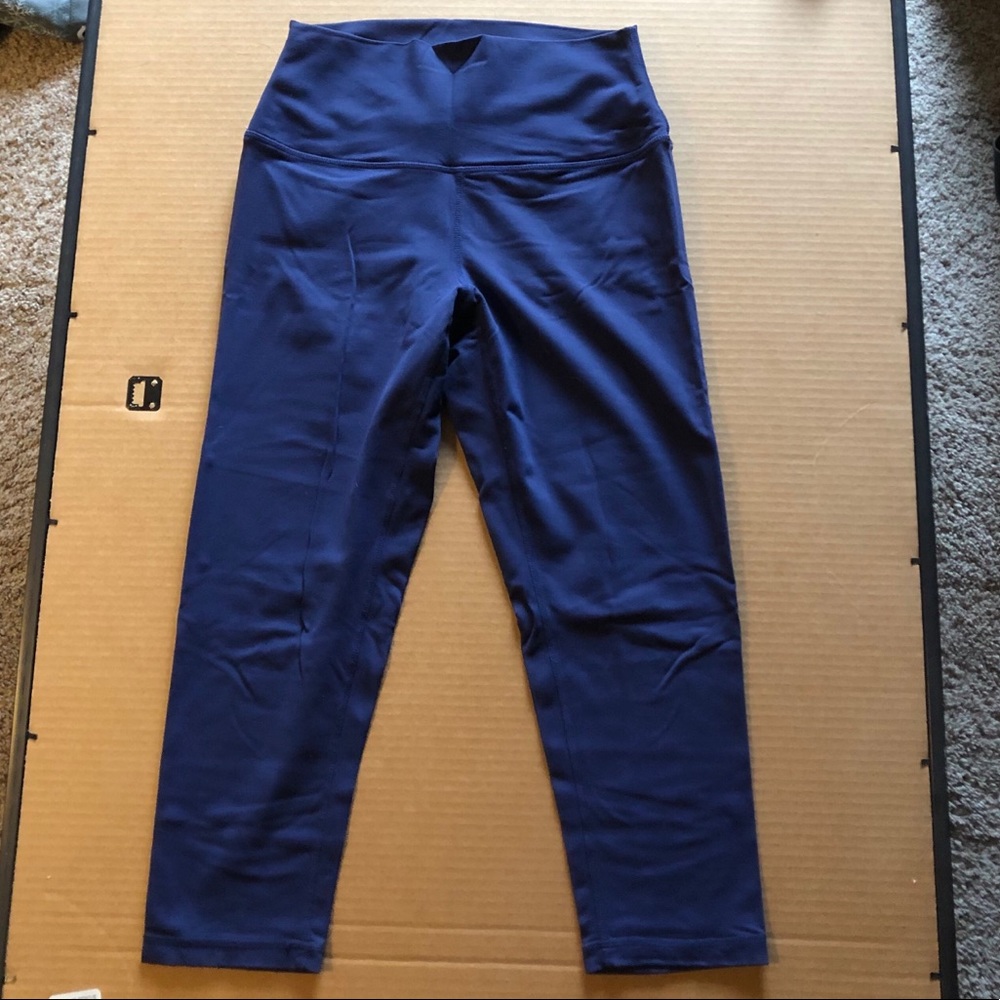 IAB cropped leggings